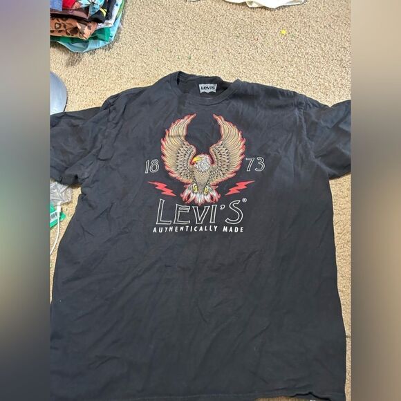 Levi’s Eagle Tshirt - Picture 1 of 2